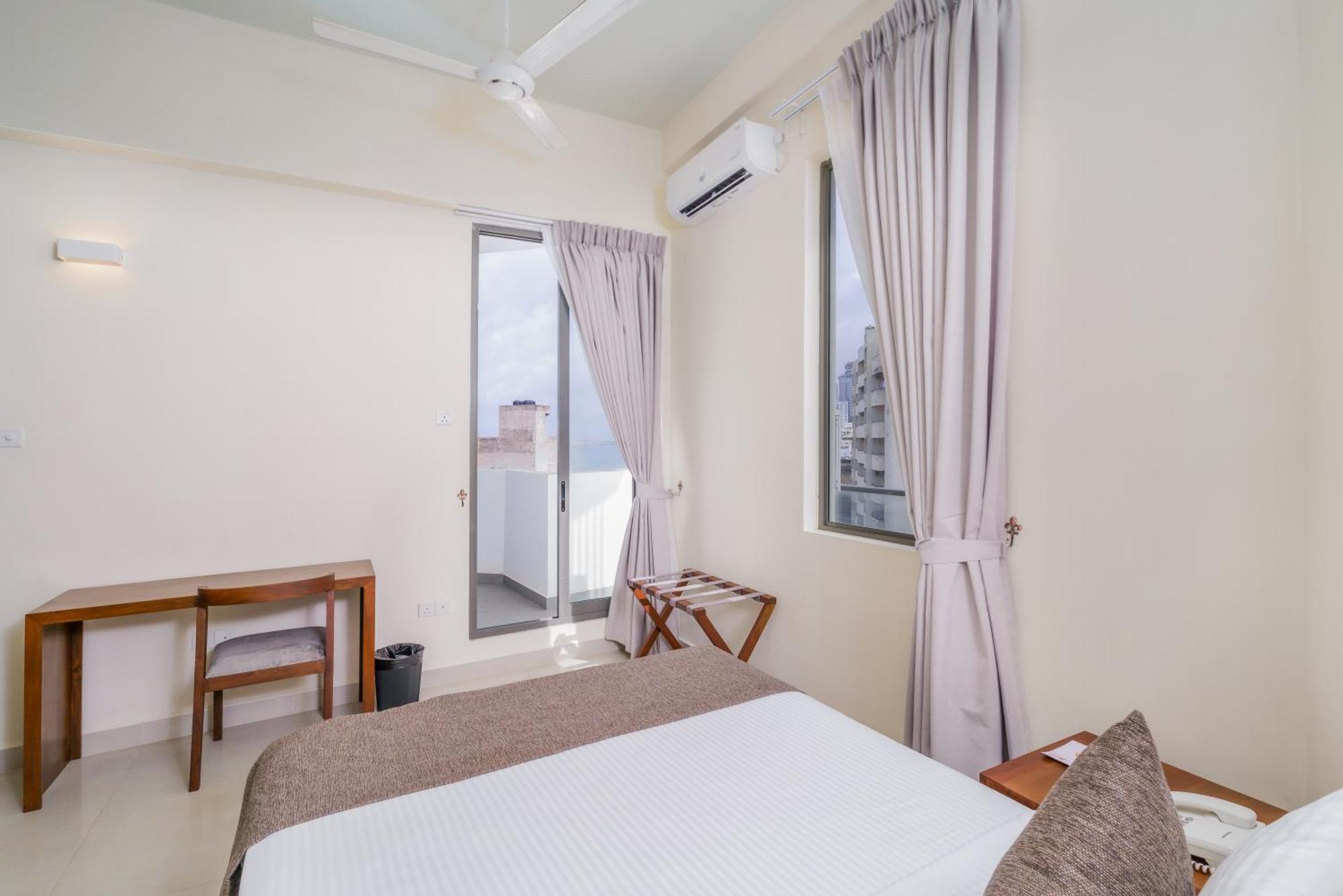 Marine Suites Colombo Buitenkant foto